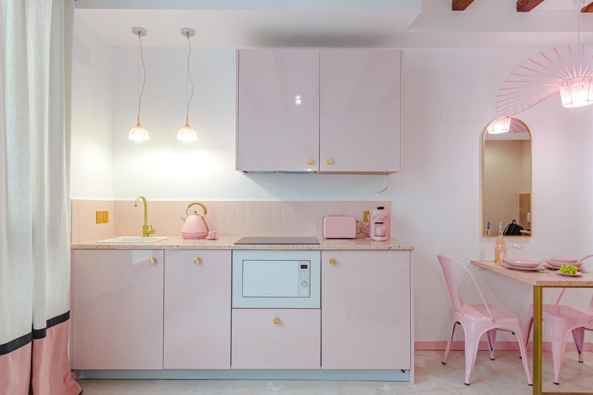 Glamorous Pink Studio In City Center Alicante Bagian luar foto