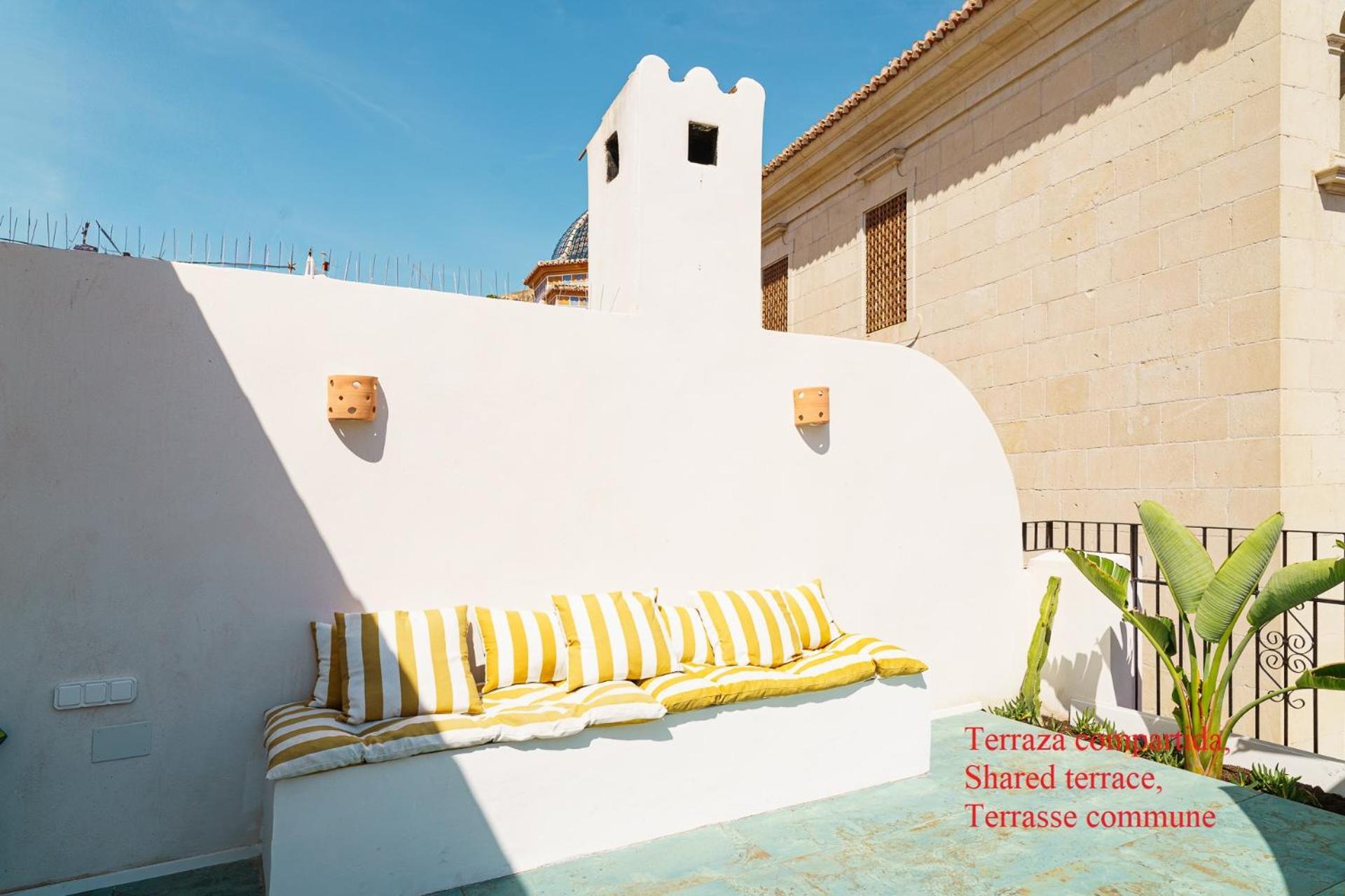 Glamorous Pink Studio In City Center Alicante Bagian luar foto
